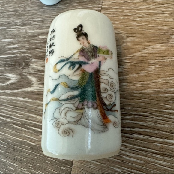 Vintage Chinese Porcelain Two Piece Toothpick Holder - Picture 7 of 8